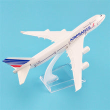 Load image into Gallery viewer, Air France Boeing 747 F-GITB Airplane 16cm Diecast Plane Model