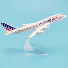 Load image into Gallery viewer, Air France Boeing 747 F-GITB Airplane 16cm Diecast Plane Model