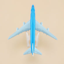 Load image into Gallery viewer, KLM Royal Dutch Airlines Boeing 747 Airplane 16cm Diecast Plane Model