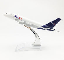 Load image into Gallery viewer, FedEx Express Airbus A380 Airplane 16cm Diecast Plane Model