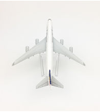 Load image into Gallery viewer, Philippines Airlines Boeing 747 Airplane 16cm Diecast Plane Model