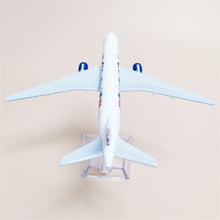 Load image into Gallery viewer, British Airways Boeing 777 Airplane 16cm DieCast Plane Model