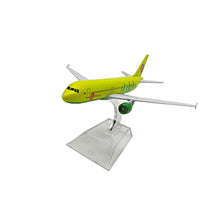 Load image into Gallery viewer, S7 Airlines Russian Airbus A320 Airplane 16cm DieCast Plane Model