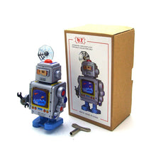 Load image into Gallery viewer, MS518 Space Robot Repair Astronaut Retro Clockwork Wind Up Tin Toy Collectible