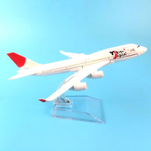 Load image into Gallery viewer, JAL Japan Airlines YoKoSo Boeing 747 Airplane 16cm DieCast Plane Model