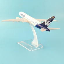 Load image into Gallery viewer, Wingo Airlines Colombia Boeing 787 Airplane 16cm Diecast Plane Model