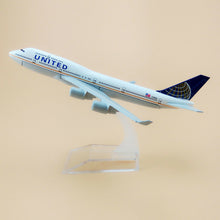 Load image into Gallery viewer, United Airlines Boeing 747 N199UA Airplane 16cm Diecast Plane Model