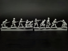 Load image into Gallery viewer, WWII German Infantry Soldiers 10 People Miniature Unpainted Resin Figure 1/72 Scale Unassembled Model
