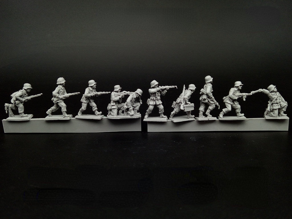 WWII German Infantry Soldiers 10 People Miniature Unpainted Resin Figure 1/72 Scale Unassembled Model
