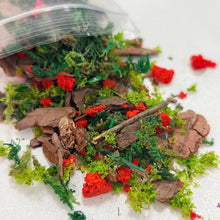 Load image into Gallery viewer, 30g Miniature Grass Moss Bark Foliage Mix for Diorama, Model Railway Scenery &amp; Terrain Crafting
