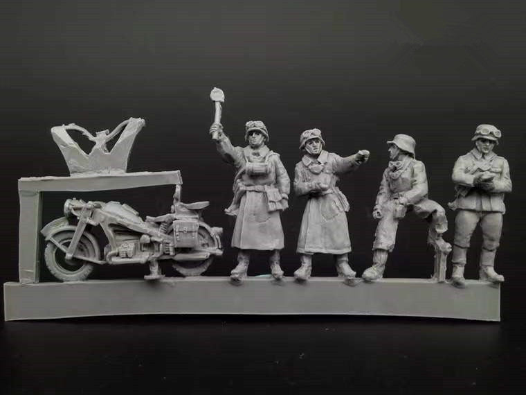 WWII Soldier 4 People and Motorcycle Miniature Unpainted Resin Figure 1/72 Scale Unassembled Model