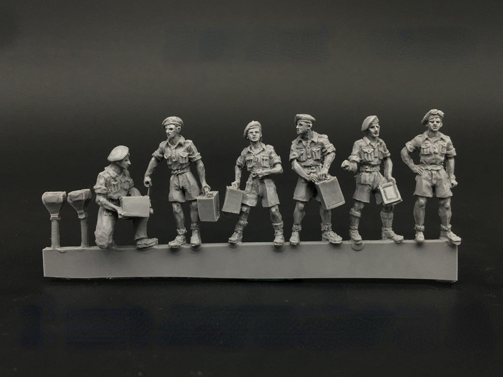 WWII British Soldiers 6 People Miniature Unpainted Resin Figure 1/72 Scale Unassembled Model