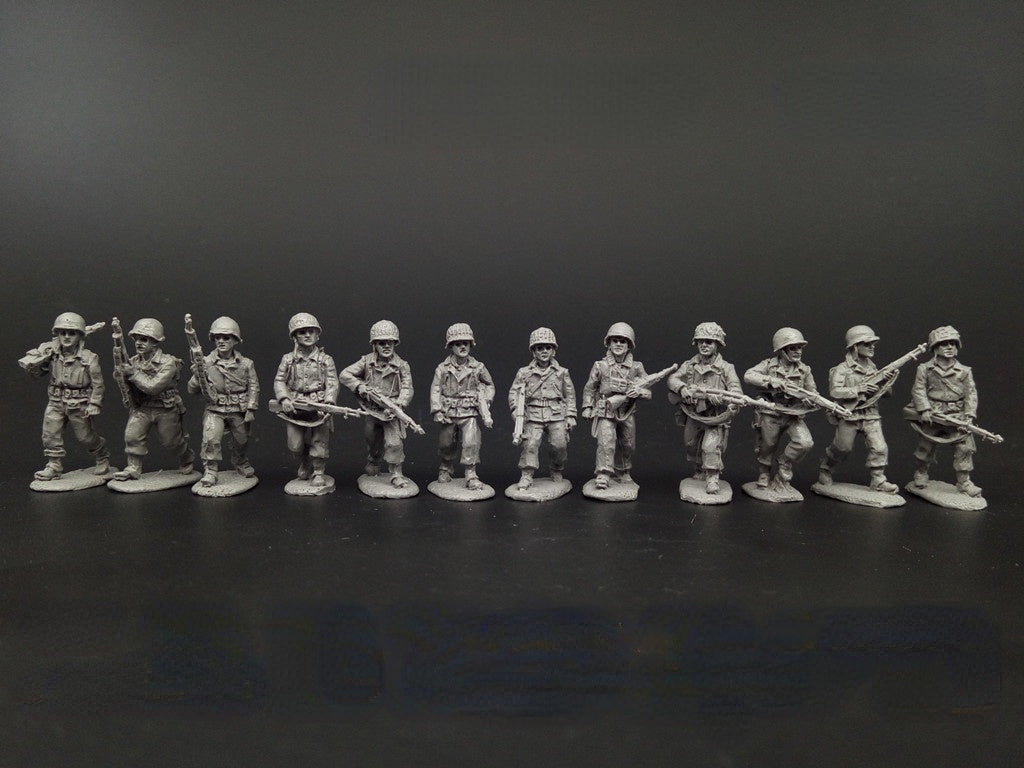 WWII US Army Walking Infantry 12 Soldiers Set Miniature Unpainted Resin Figure 1/72 Scale Unassembled Model
