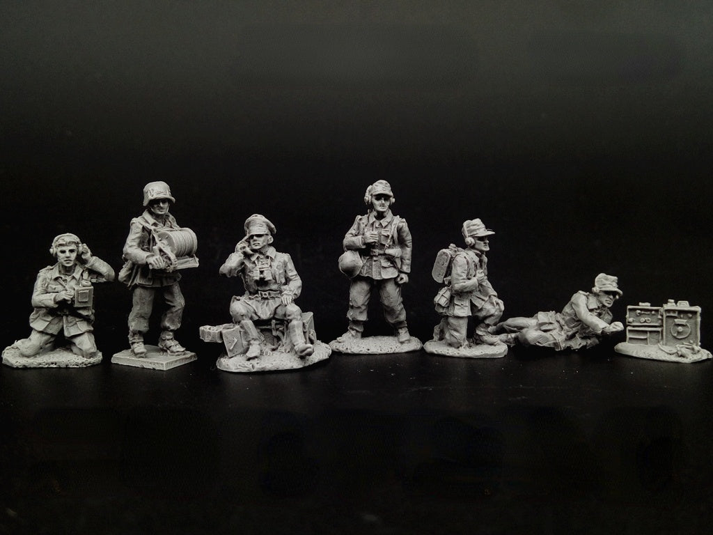 WWII German Signal Soldier 6 People Miniature Unpainted Resin Figure 1/72 Scale Unassembled Model