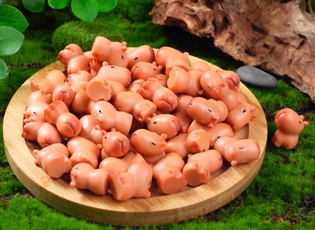 50pcs Mini Capybara Resin Figurines for Fairy Garden, Diorama, Aquarium, Dollhouse, Cake Decor, Animal Crafts, DIY Miniature Landscape