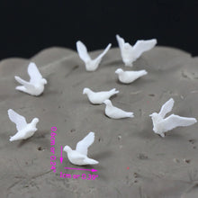 Load image into Gallery viewer, 24 pcs Miniature Pigeon Dove Bird Animal Unpainted Figures 1:75 Models OO Scale Dollhouse Garden Landscape Scenery Layout Diorama Supplies
