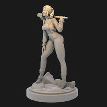 Load image into Gallery viewer, Female Joker Harley Quinn Resin Unpainted Resin Figure 1/24 Scale Unassembled Model
