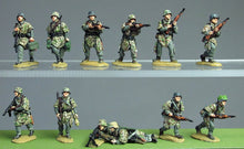 Load image into Gallery viewer, WWII German Camouflage Infantry Soldiers 12 People Miniature Unpainted Resin Figure 1/72 Scale Unassembled Model

