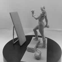 Load image into Gallery viewer, Fitness Sports Girl Unpainted Resin Figure 1/24 Scale Unassembled Model
