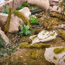 Load image into Gallery viewer, Miniature Shrub Grass Model for Diorama Scenery, Model Railroad Landscape, DIY Terrain Bushes
