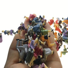 Load image into Gallery viewer, 20pcs 1:43 O Scale Seated Miniature People Painted Figures for Model Railway Layouts, Diorama Scenes, Park Benches, Architecture Crafts
