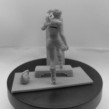 Load image into Gallery viewer, Fitness Sports Girl Unpainted Resin Figure 1/24 Scale Unassembled Model
