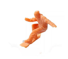 Load image into Gallery viewer, Unpainted 1/64 1/87 Resin Miniature Sports Figures Skiing &amp; Skateboard Models for Diorama, Train Layout, DIY Painting Projects
