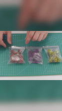 Load and play video in Gallery viewer, 30pcs Miniature Flower Trees – 3.5cm Colorful Model Plants for Diorama, Railway Train Layout, Sandtable, Dollhouse and DIY Craft Projects
