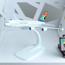 Load image into Gallery viewer, South African Airlines Airbus A380 Airplane 16cm Diecast Plane Model
