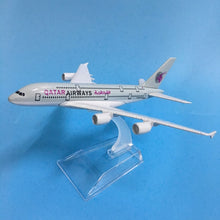 Load image into Gallery viewer, QATAR Airways Airbus A380 Airplane 16cm DieCast Plane Model
