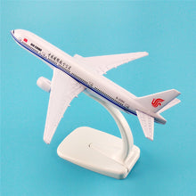 Load image into Gallery viewer, AIR CHINA Boeing 777 B-2066 Airplane 16cm Diecast Plane Model
