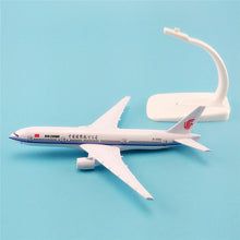 Load image into Gallery viewer, AIR CHINA Boeing 777 B-2066 Airplane 16cm Diecast Plane Model
