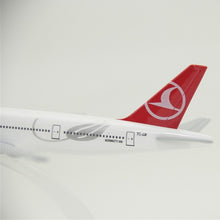 Load image into Gallery viewer, Turkish Airlines Boeing 777 TC-JJA Airplane 16cm Diecast Plane Model
