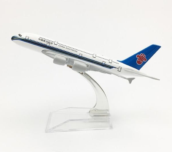 China Southern Airlines Airbus A380 Airplane 16cm Diecast Plane Model