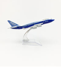 Load image into Gallery viewer, Boeing 747 House Color Airplane 16cm DieCast Plane Model
