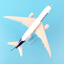 Load image into Gallery viewer, Wingo Airlines Colombia Boeing 787 Airplane 16cm Diecast Plane Model
