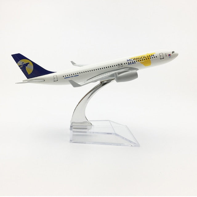 Mongolian Airlines Boeing 767 JU-1021 Airplane 16cm Diecast Plane Model